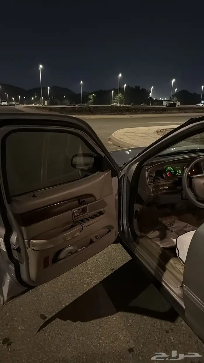 فورد قراند ماركيز سعودي 2010 5