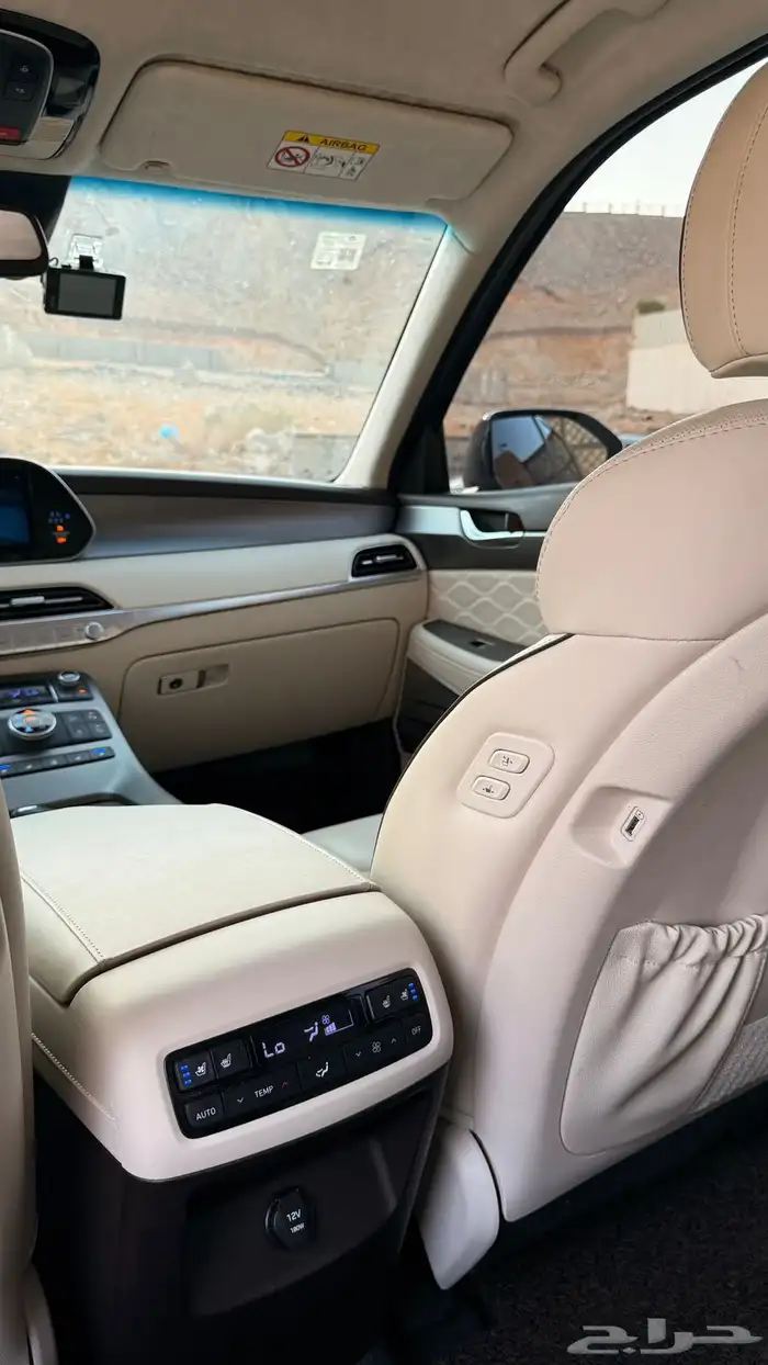 هيونداي باليسيد 2022 ( بنزين) v6 فل كامل 14