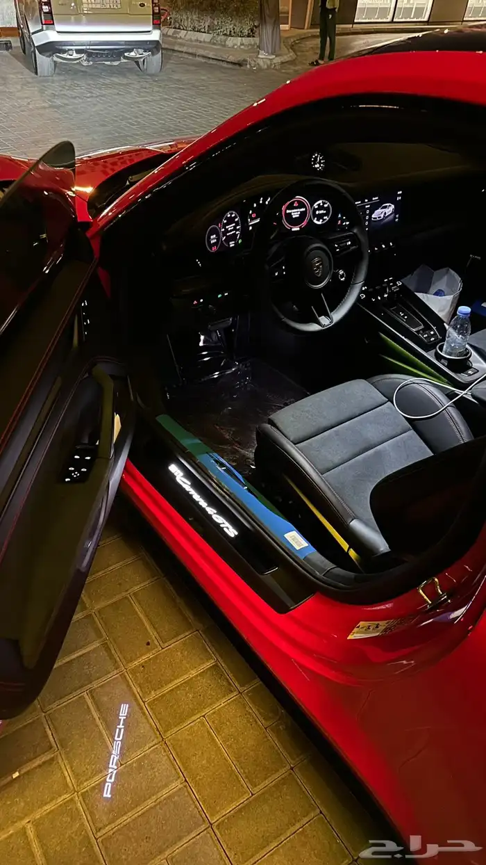 بورش كاريرا 911 4 GTS للبيع 6