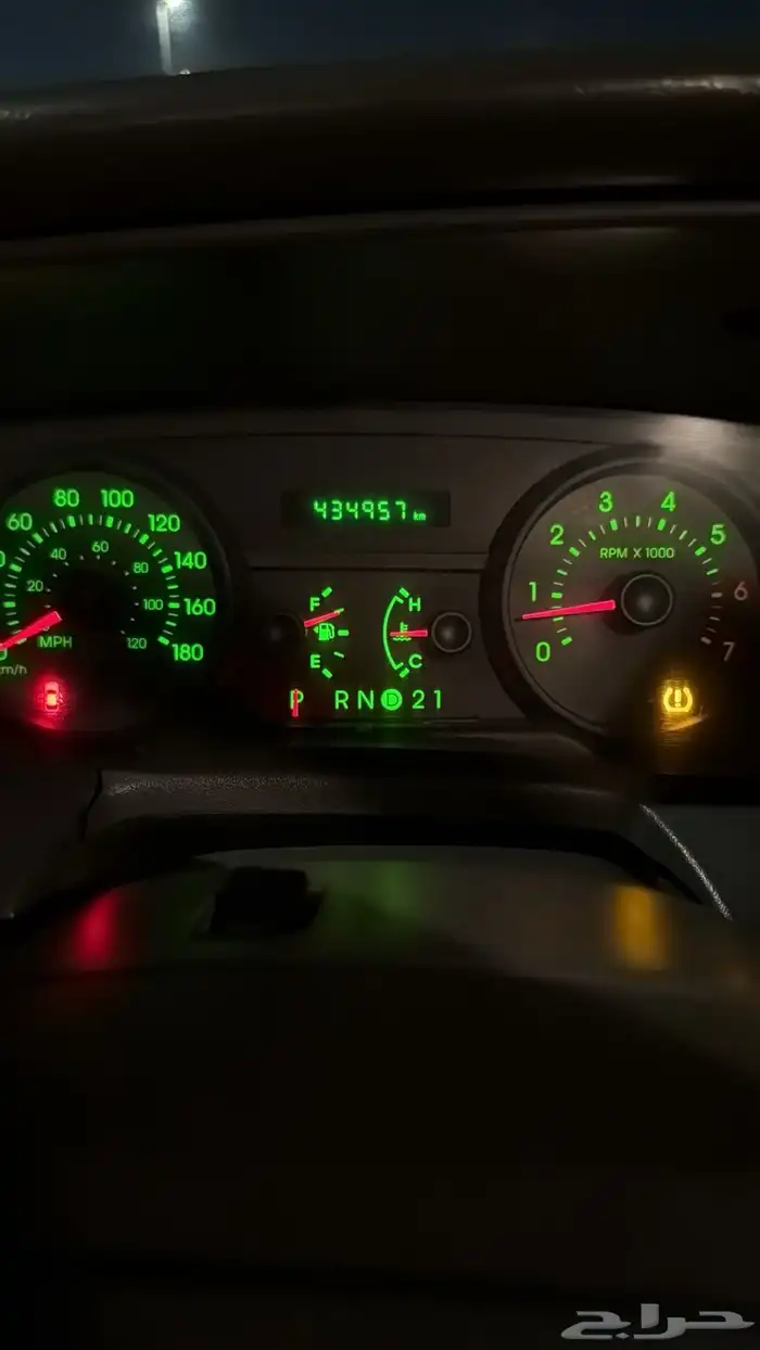 فورد قراند ماركيز سعودي 2010 24