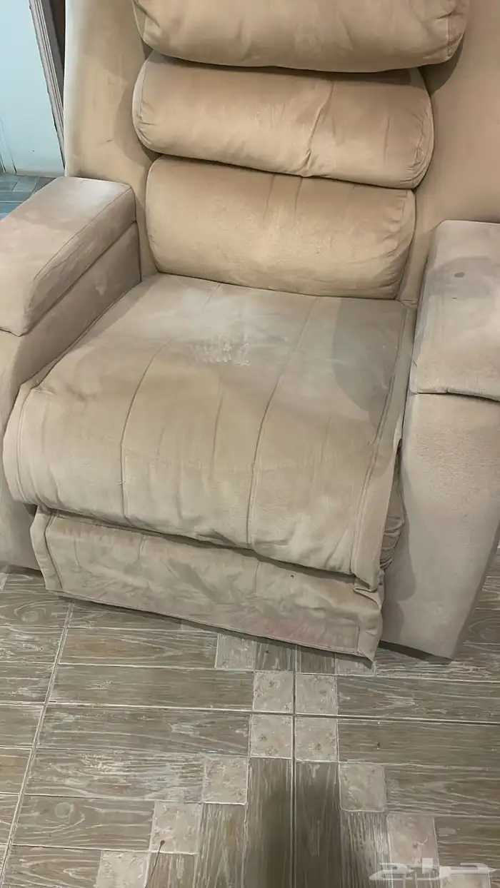 كرسي استرخاء بحالة ممتازه 3