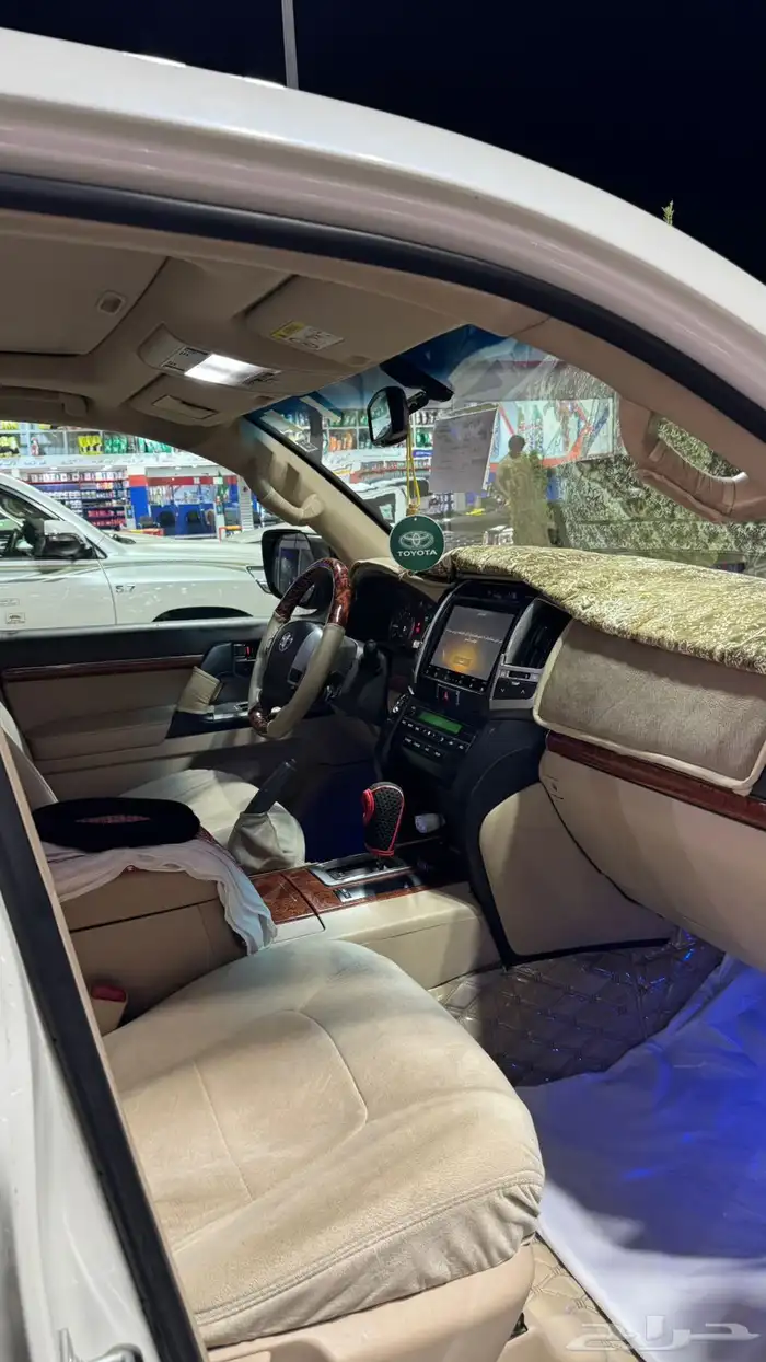 لاندكروزر 2015 بريمي (الموقع الحالي نجران ) 4