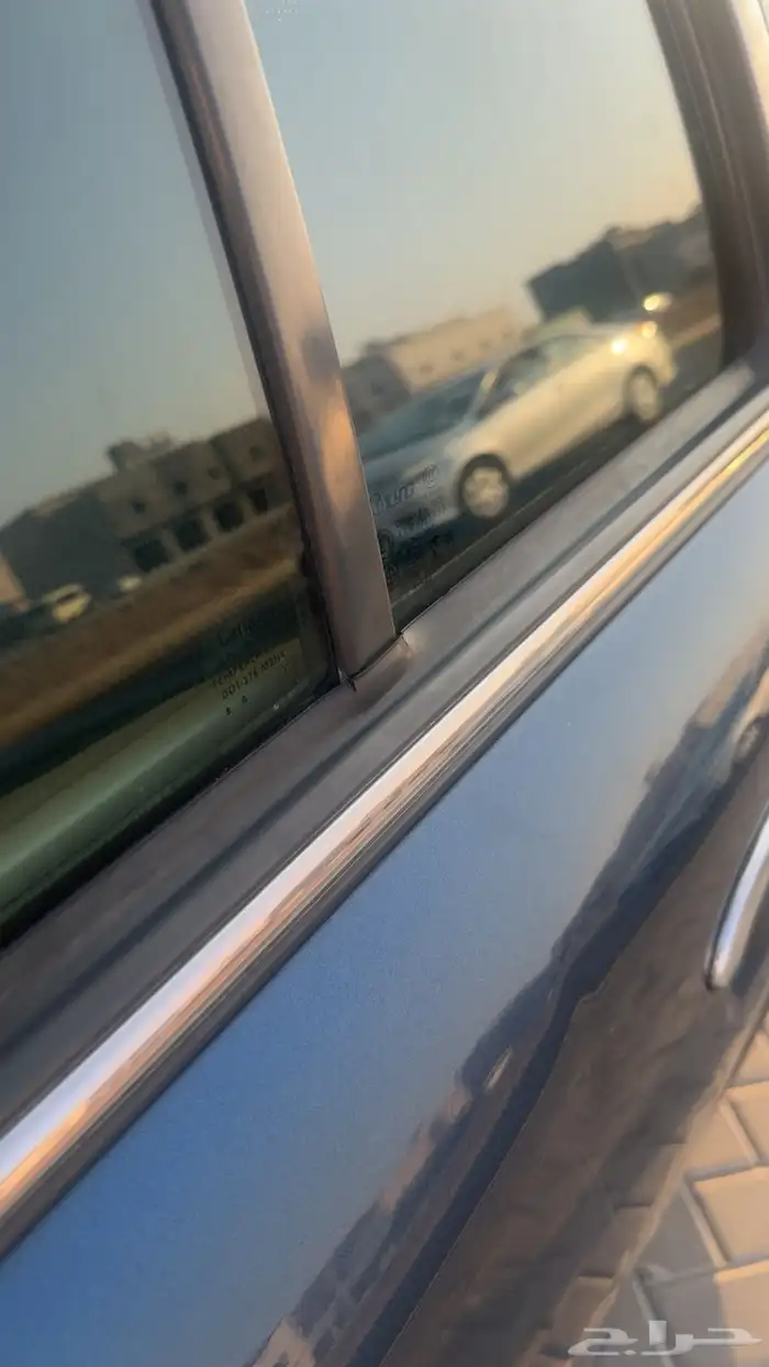 فورد كراون فكتوريا 2010 11