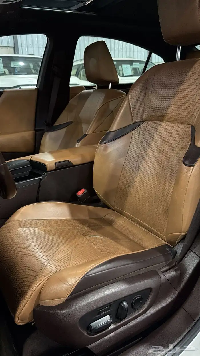 لكزس ES 350 2019 6