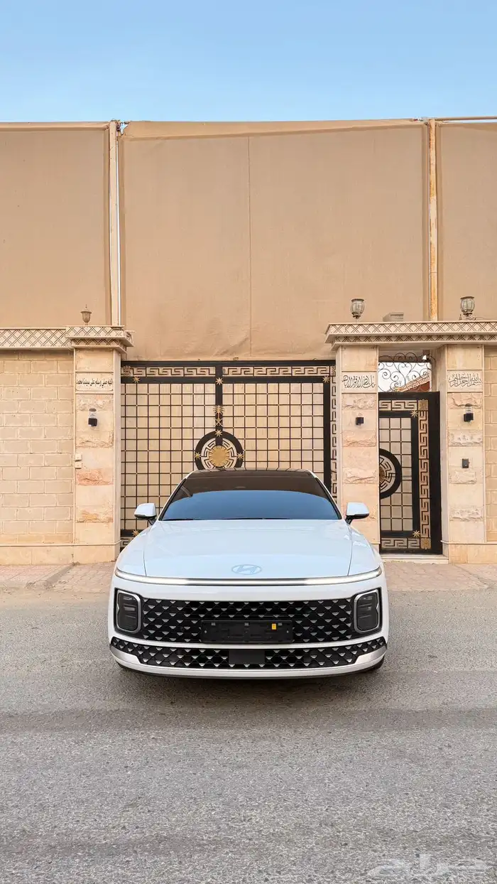 هيونداي ازيرا 2024 ( بنزين) فل كامل بانوراما 0