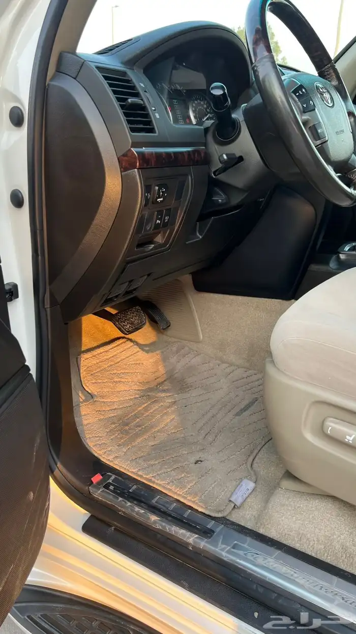 تويوتا لاندكروز جي اكس ار 2011 ممشى قليل 25