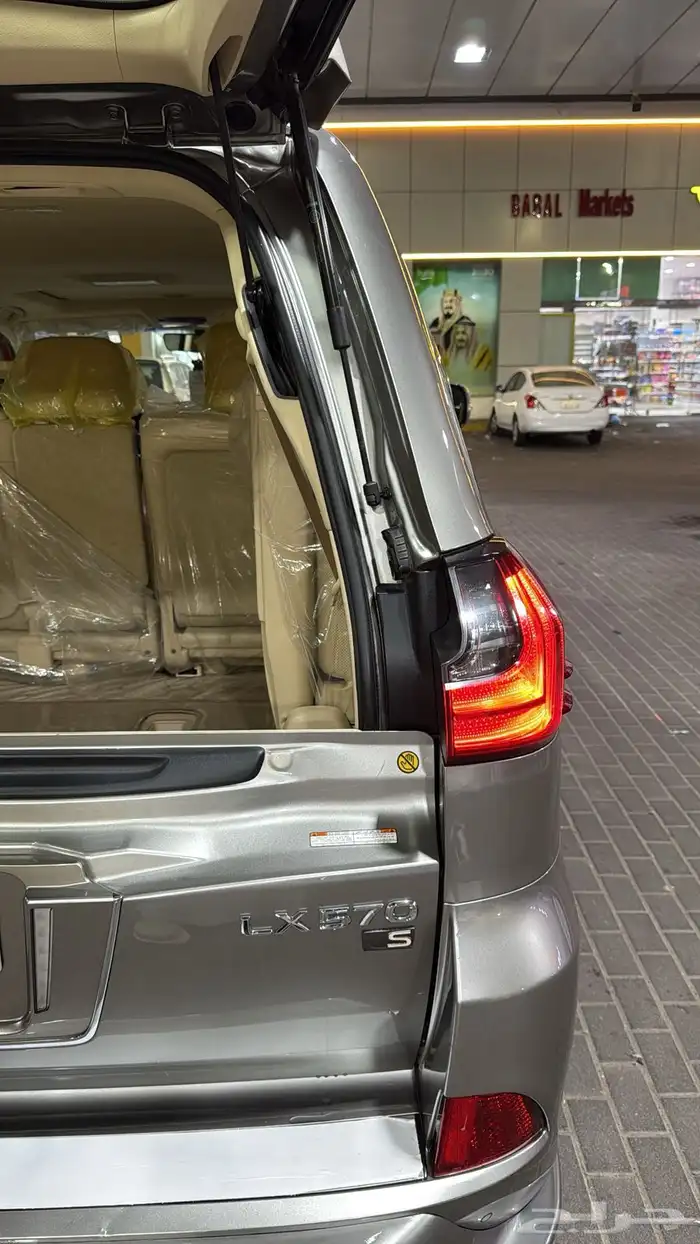 جيب لكزس 2018 سعودي وكاله 3