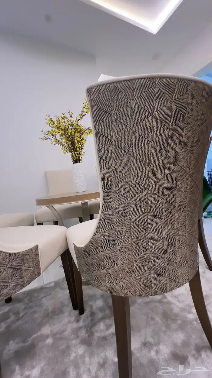 أطقم كنب صناعه إنجليزيه تصميم اصلي استخدام بسيط مع فواتيره 1