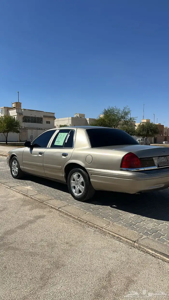 للبيع فورد فكتوريا 3