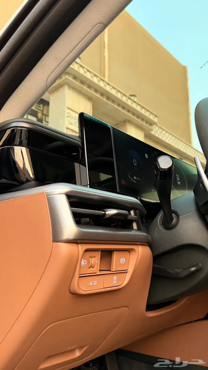 هيونداي ازيرا 2024 ( بنزين) فل كامل بانوراما 6