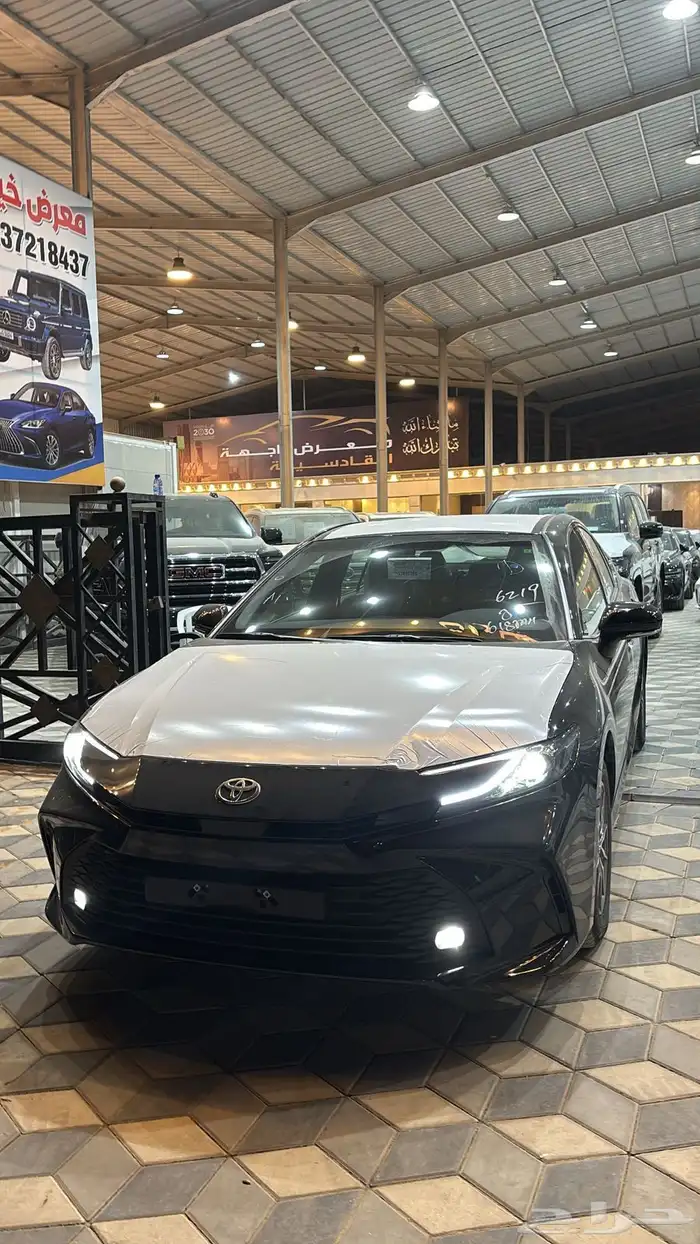 كامري 2025 اسود اصفااار عبداللطيف جميل استاندر جنوط 2