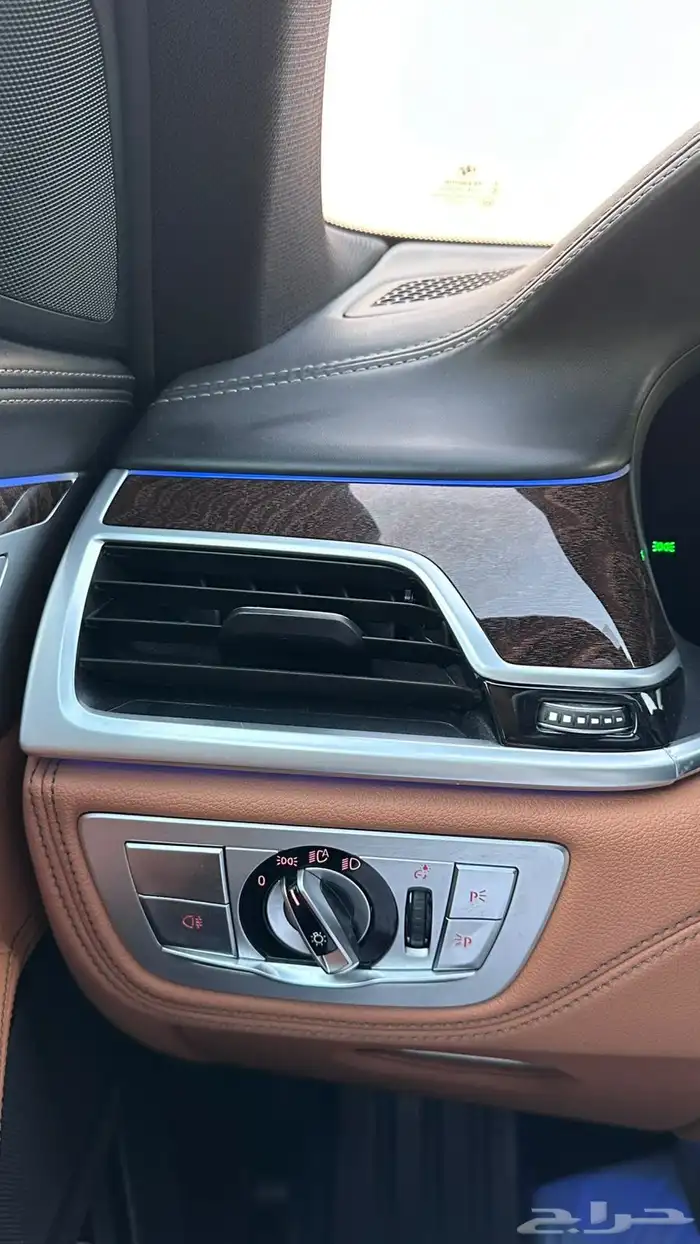 بي ام دبليو 2021 10