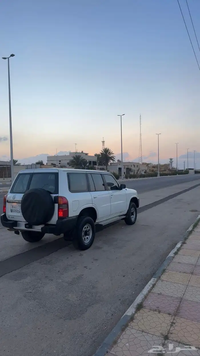 للبيع باترول 2009 بنزين 5