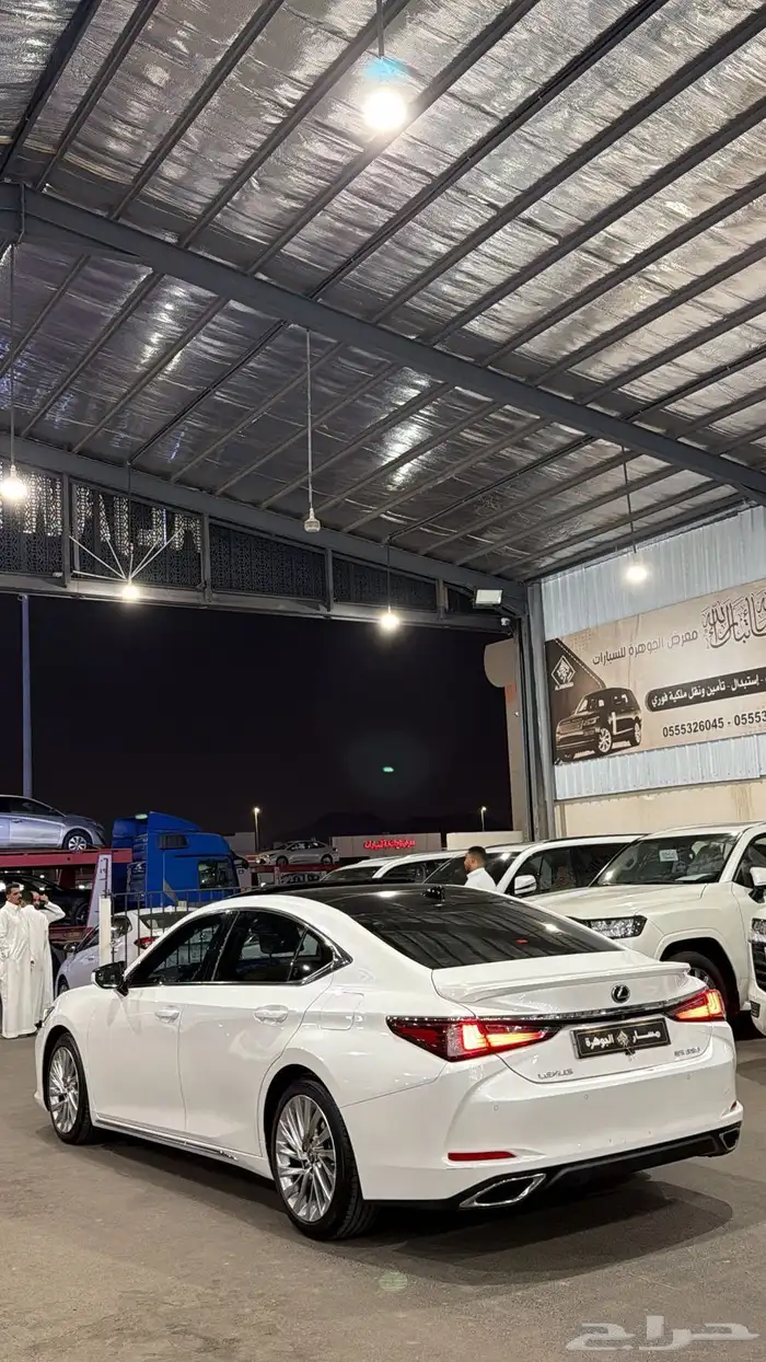 لكزس ES 350 2019 3