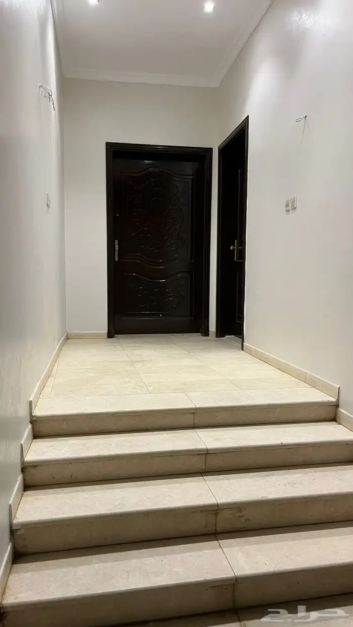 شقه 5 غرف مدخل مستقل 2