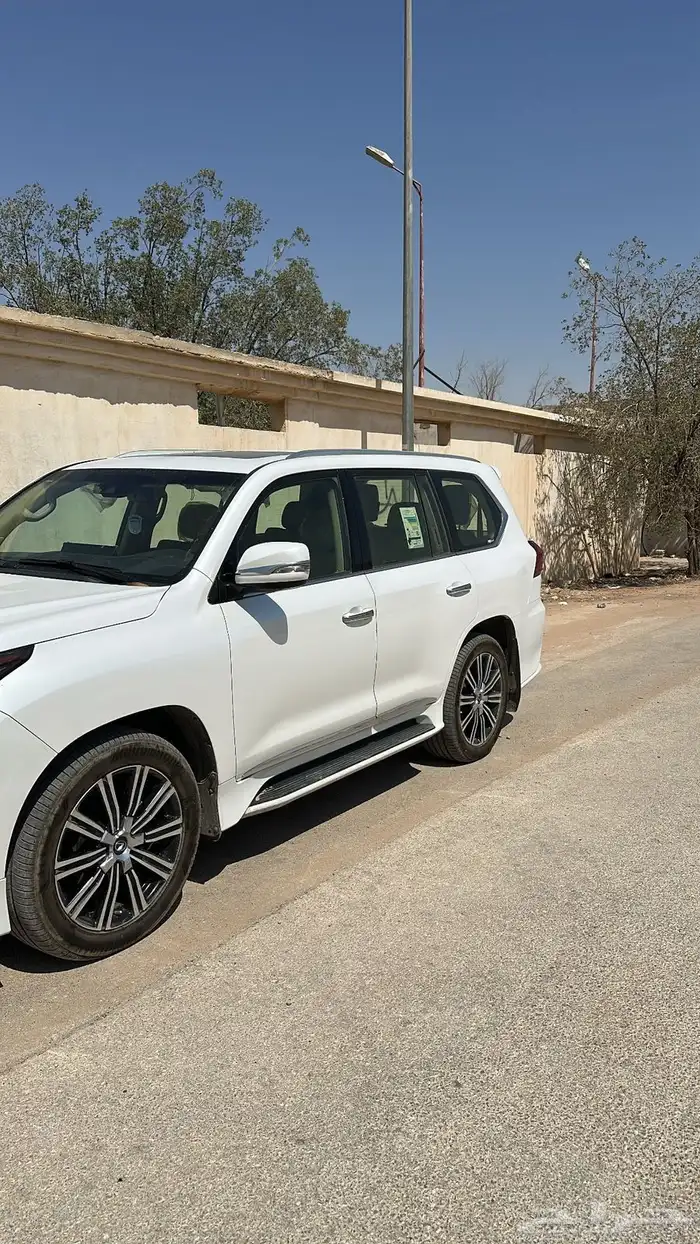 لكزس 2020 فل كامل 4