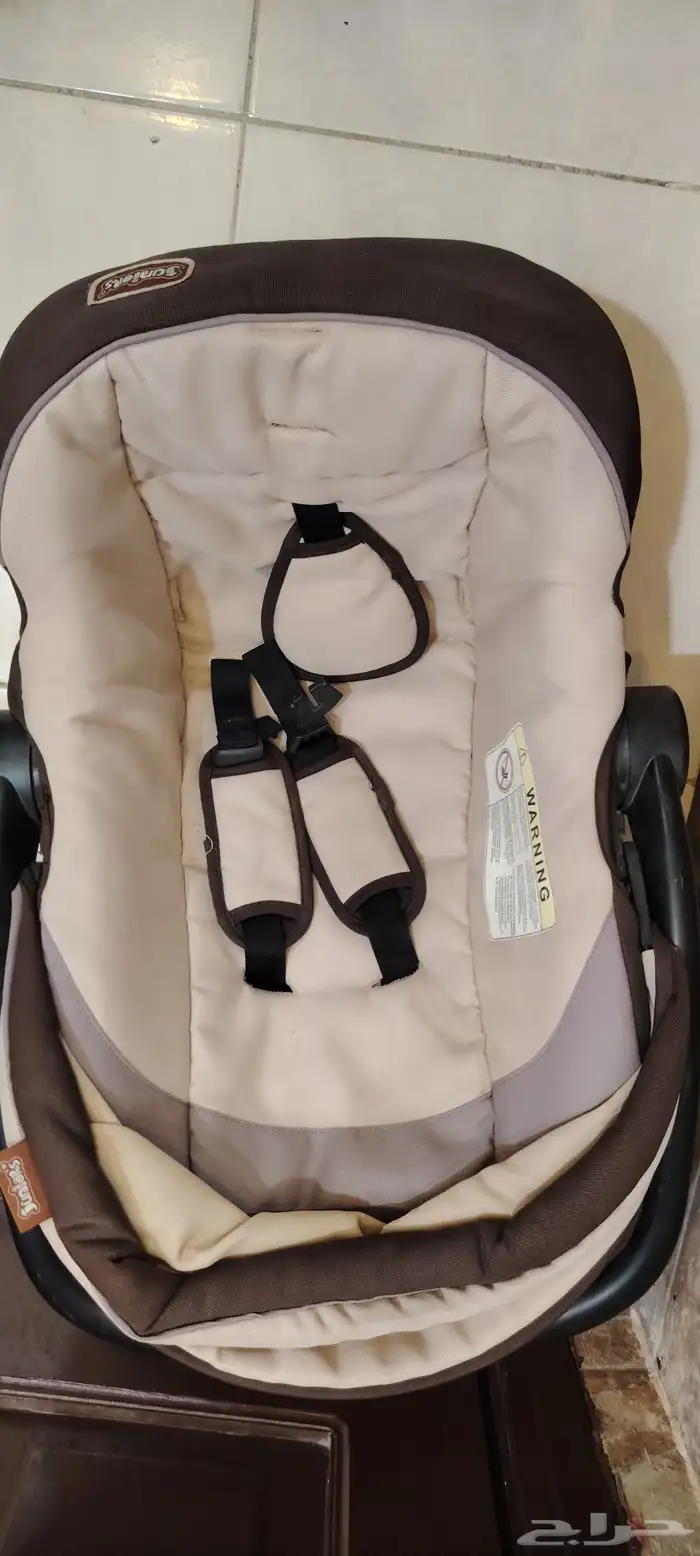 عربية مع كرسي وحامل بيبي وشنطة وجلاسة 1