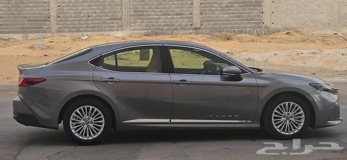 تايوتا كامري LE2025سعودية تيتانيوم غاية المستخدم 7