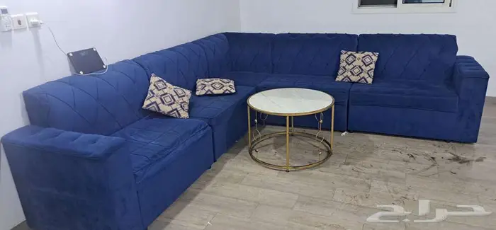 طقم جلوس مع طاولة 0