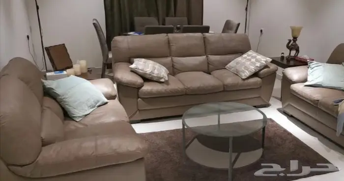 طقم كنب جلد من هوم سنتر 0