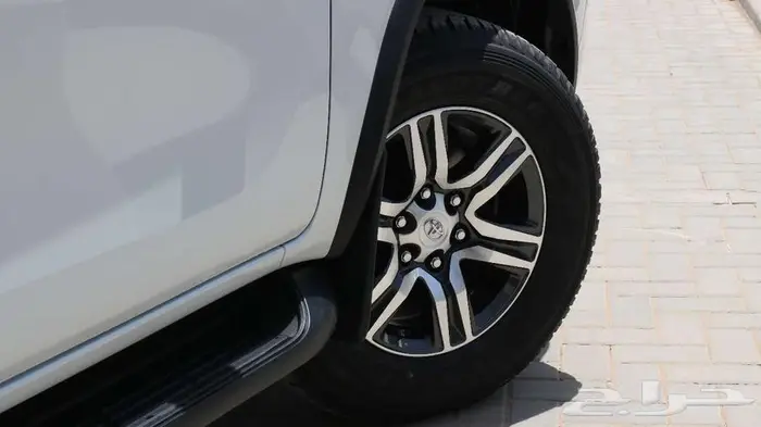 تويوتا فورتشنر VX-1 بنزين سعودي 2025 5