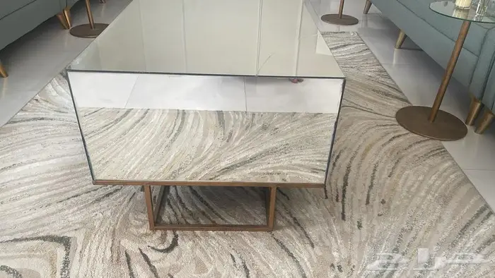 طاولة للبيع 4