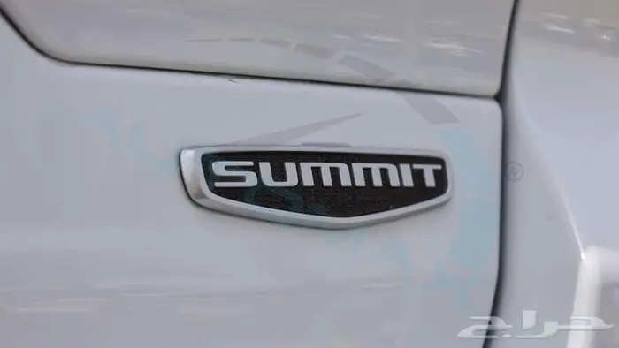 جيب جراند شيروكي ساميت 2025 خليجي اصفار مع ضمان الوكيل 18