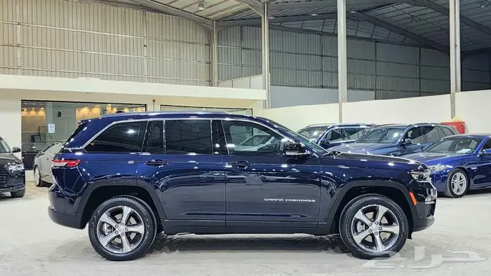 جراند شيروكي ليمتد 2023 4