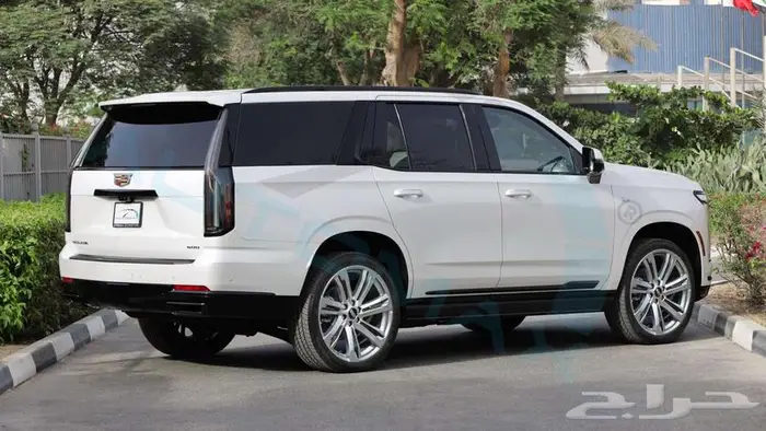 كاديلك اسكاليد 600 Sport Platinum 2025 اصفار مع ضمان 6