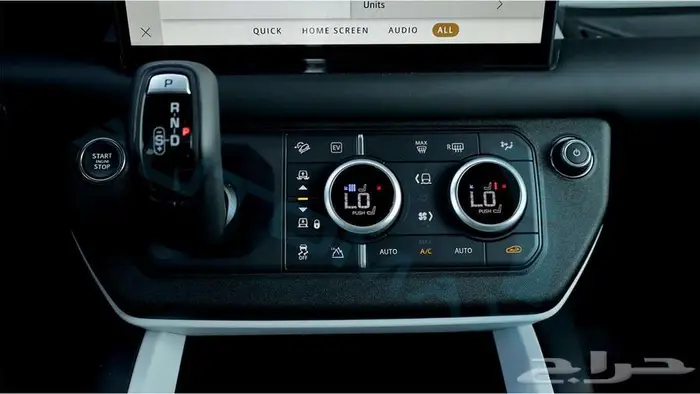 2025 Land Rover Defender 110 X-Dynamic SE P400e مع ضمان 16