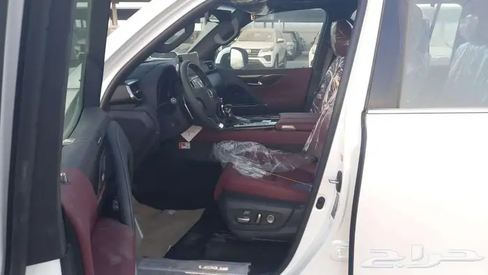 لكزس LX 600 بي بي ابيض بنزين 2025 خصم خاص 2