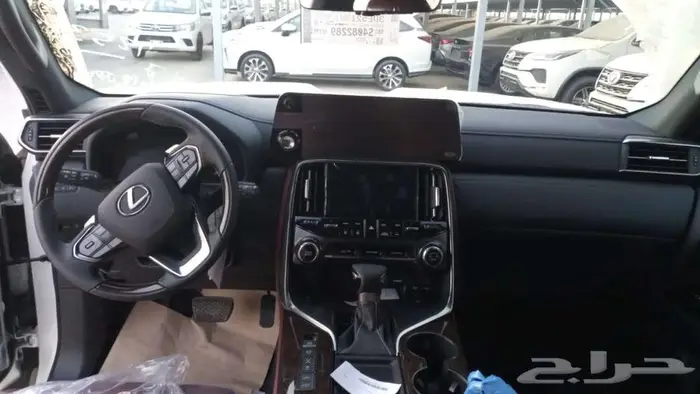لكزس LX 600 بي بي ابيض بنزين 2025 خصم خاص 5