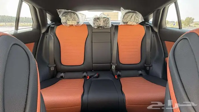 GLC AMG كوبيه 2026 16