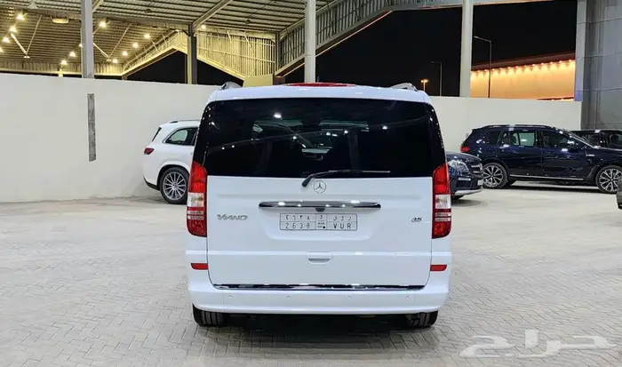 مرسيدس فيانو 2013 3