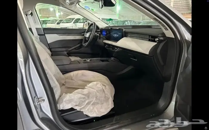 فورد توروس ترند 2026 12