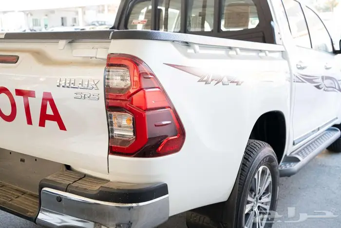 هايلوكس فل كامل بنزين اوتماتيك 2025 ب 135.200شامل الضريبة 3