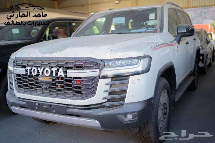 تويوتا لاندكروزر GR-S فل هايبرد 2025 ب 377.200 شامل الضريبة 0
