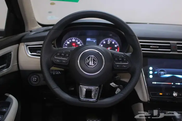 ام جي 5 ستاندر 2025 11