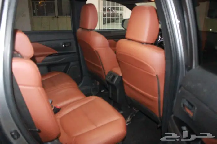 ميتسوبيشي اوتلاندر 2020 رصاصي بطاقة جمركية 38