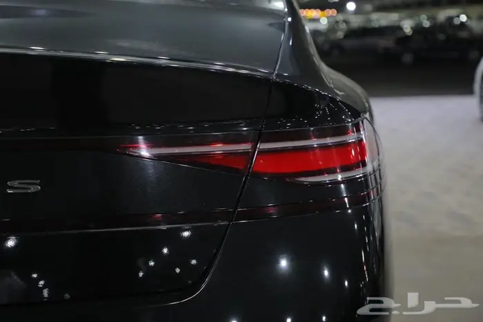 جينيسس G90 فل كامل بانوراما جلد ستة سلندر موديل 2025 8