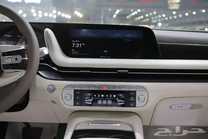 جينيسس G90 فل كامل بانوراما جلد ستة سلندر موديل 2025 20