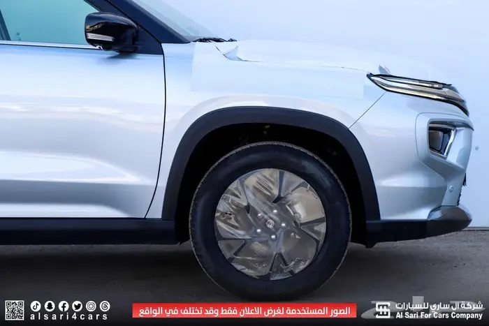 تويوتا أوربان كروزر 2025 GLX 11