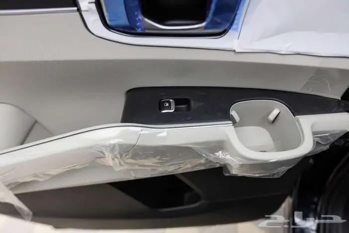 كيا سورنتو ستاندر بنزين 2025 بسعر مميز لفتره محدوده 9