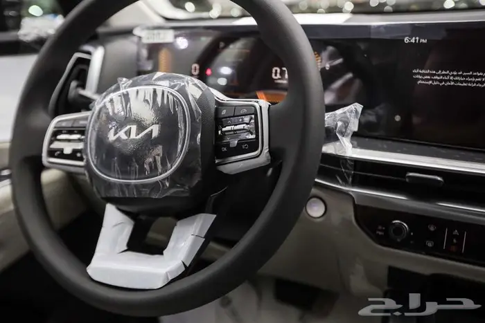 كيا سورنتو ستاندر بنزين 2025 بسعر مميز لفتره محدوده 12