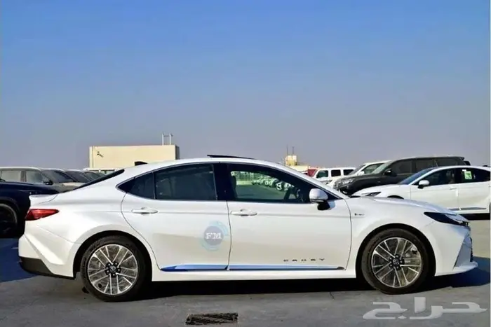 تويوتا-كامرى -لومير- هايبرد 2025-سعودى -بطاقه 12