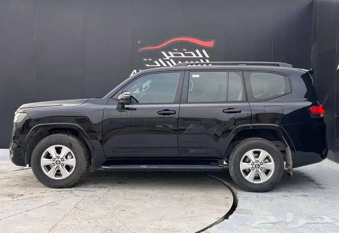 تويوتا لاندكروزر GXR L2 2024 ديزل مستعمل لدى شركة الخضر 2