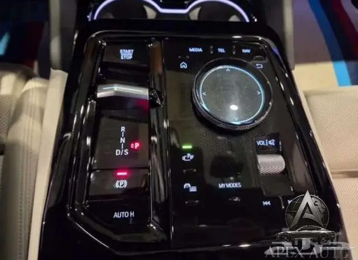 BMW 520 i mkit Sport Special Edition 2025 عرض نادر 8