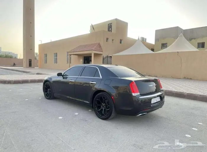 للبيع كرايسلر 32