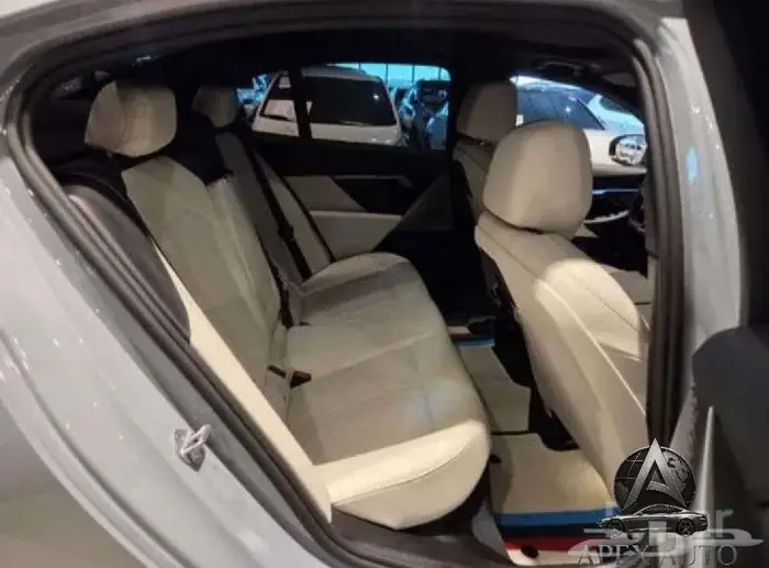 BMW 520 i mkit Sport Special Edition 2025 عرض نادر 17