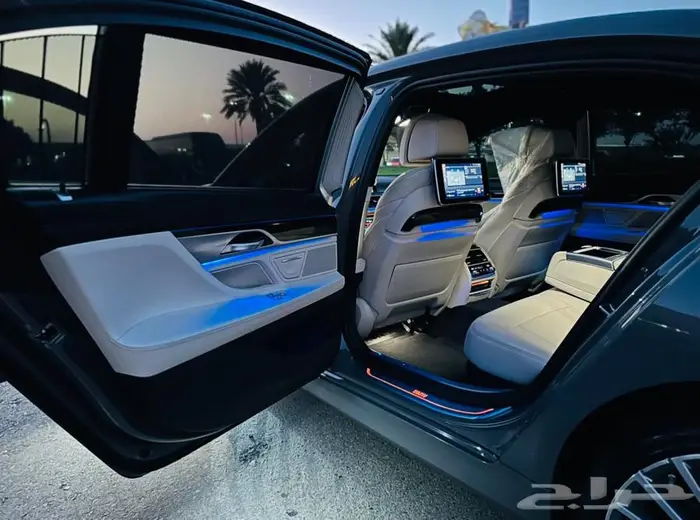 للبيع BMW 730 Li ممشى 60 الف موديل 2020 نظيف جدا 22